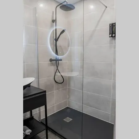 Le Spamoureux Bien-etre A Deux Apartment *