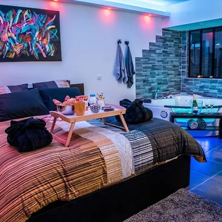 Le Spamoureux Bien-etre A Deux Apartment Boussy-Saint-Antoine